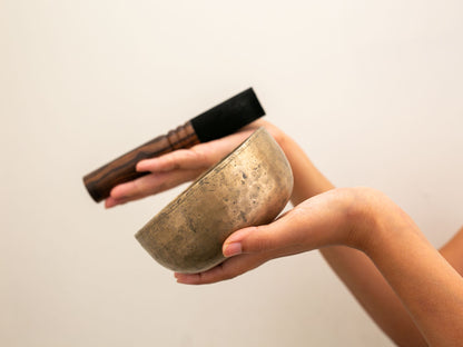 Small Tara Singing Bowl - Base Note A#4 (456)