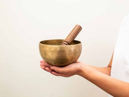 Small Hand Hammered Singing Bowl - Base note F4 (340)