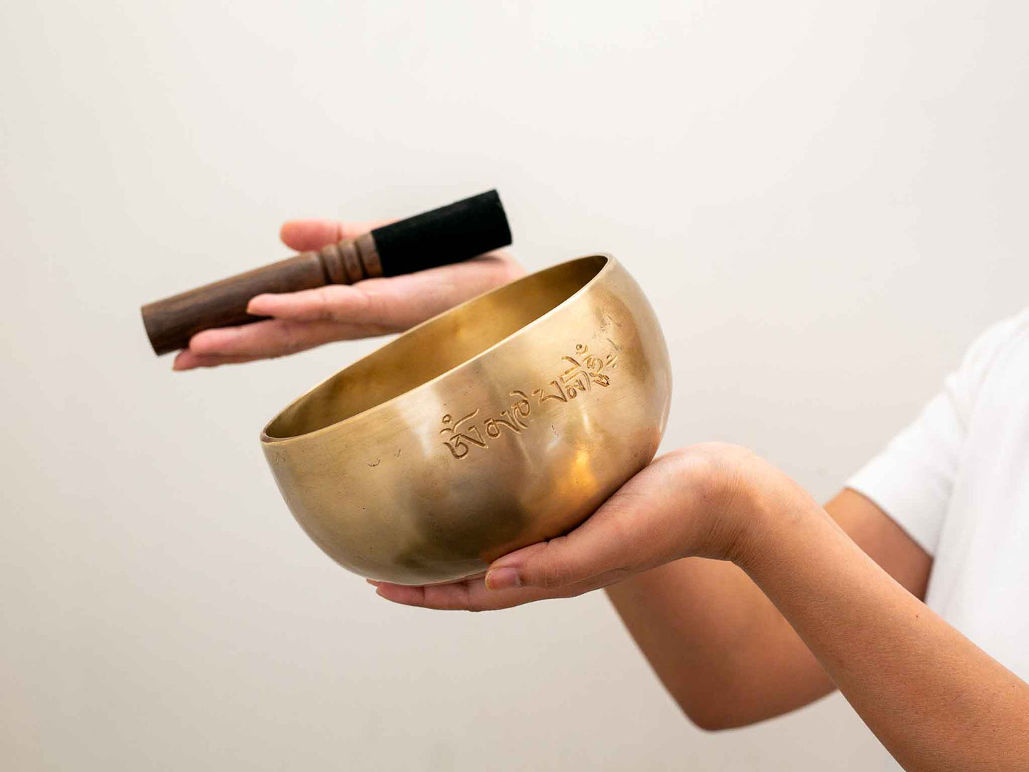 Hand Hammered Moon Singing Bowl - Base Note C#4 (283) Hz