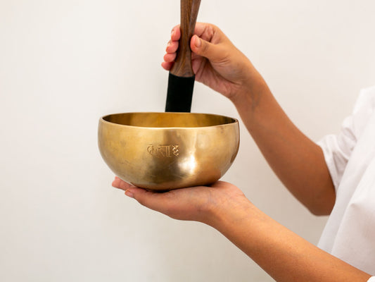 Hand Hammered Moon Singing Bowl - Base Note C#4 (274) Hz