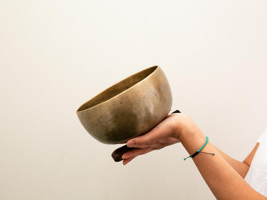Tara Singing Bowl - Base Note F3 (175 Hz)