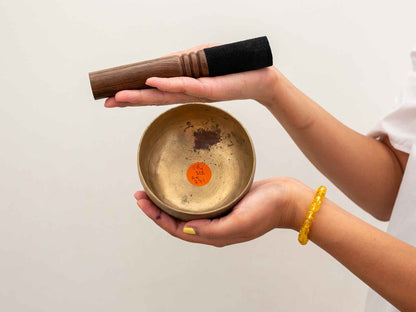 Small Tara Singing Bowl - Base Note D#4 (312 Hz)
