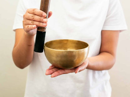 Small Hand Hammered Singing Bowl - Base note F#4 (370 Hz)