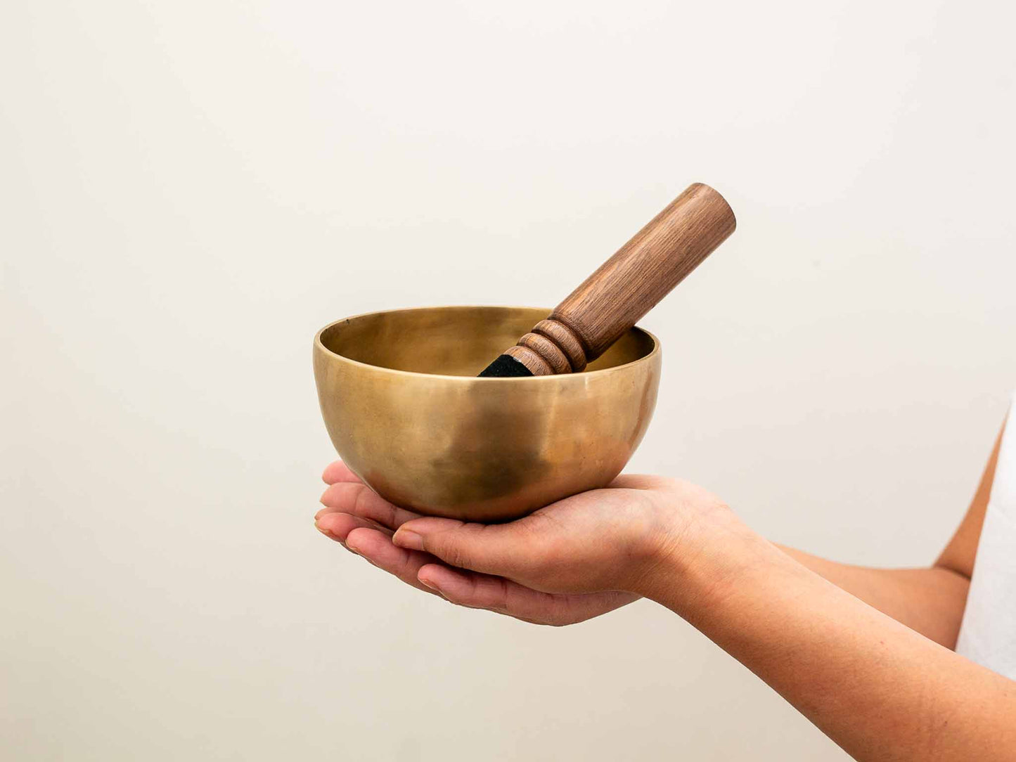 Small Hand Hammered Singing Bowl - Base note F#4 (370 Hz)