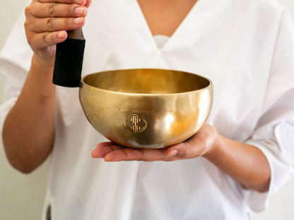 Hand Hammered Moon Singing Bowl - Base Note D#4 (309) Hz