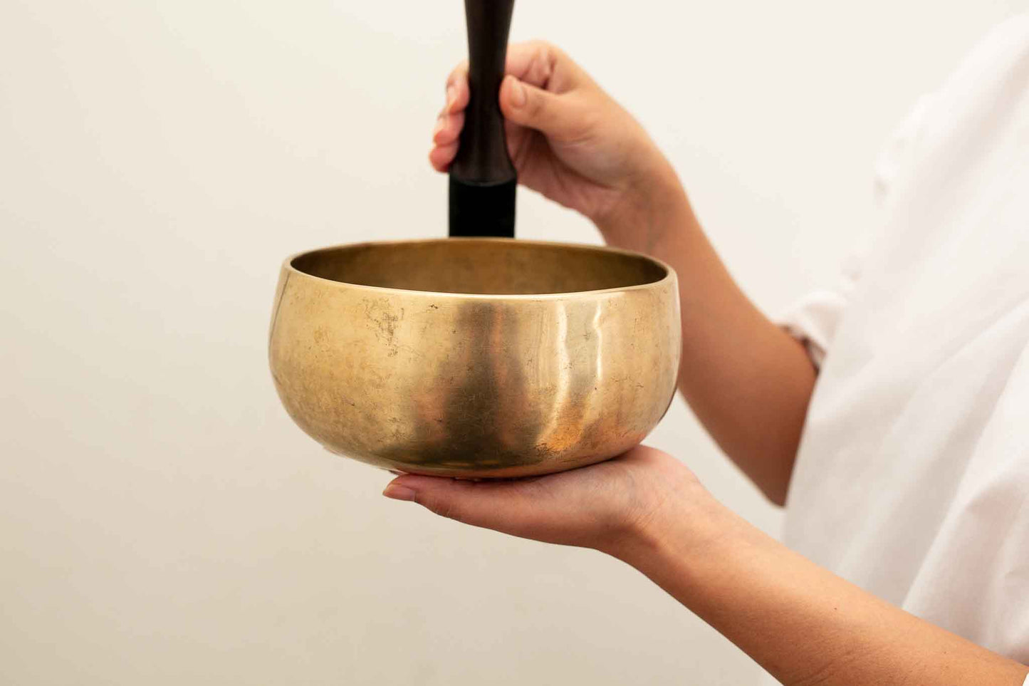 Remuna Singing Bowl - C4 (258 Hz)