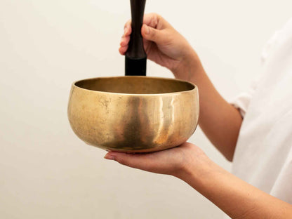 Remuna Singing Bowl - C4 (258 Hz)