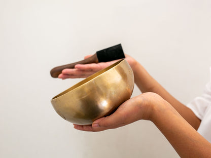 Hand Hammered Moon Singing Bowl - Base Note D#4 (309) Hz