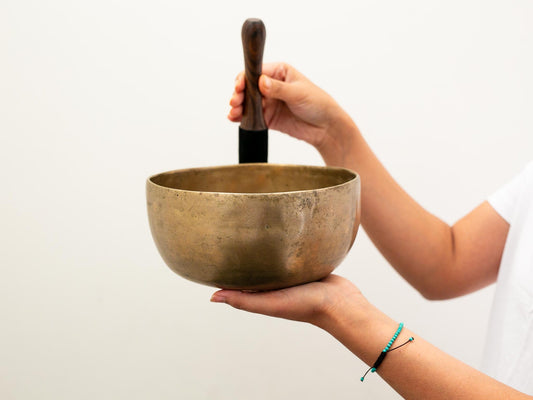 Tara Singing Bowl - Base Note F3 (174 Hz)