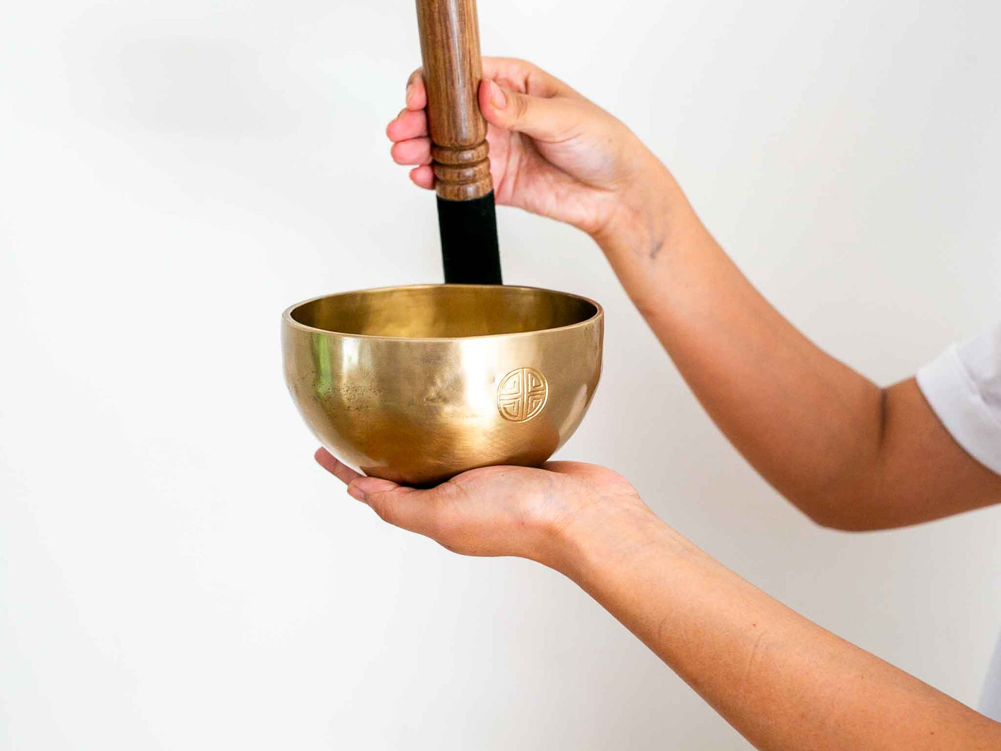 Hand Hammered Moon Singing Bowl - Base Note E4 335 Hz