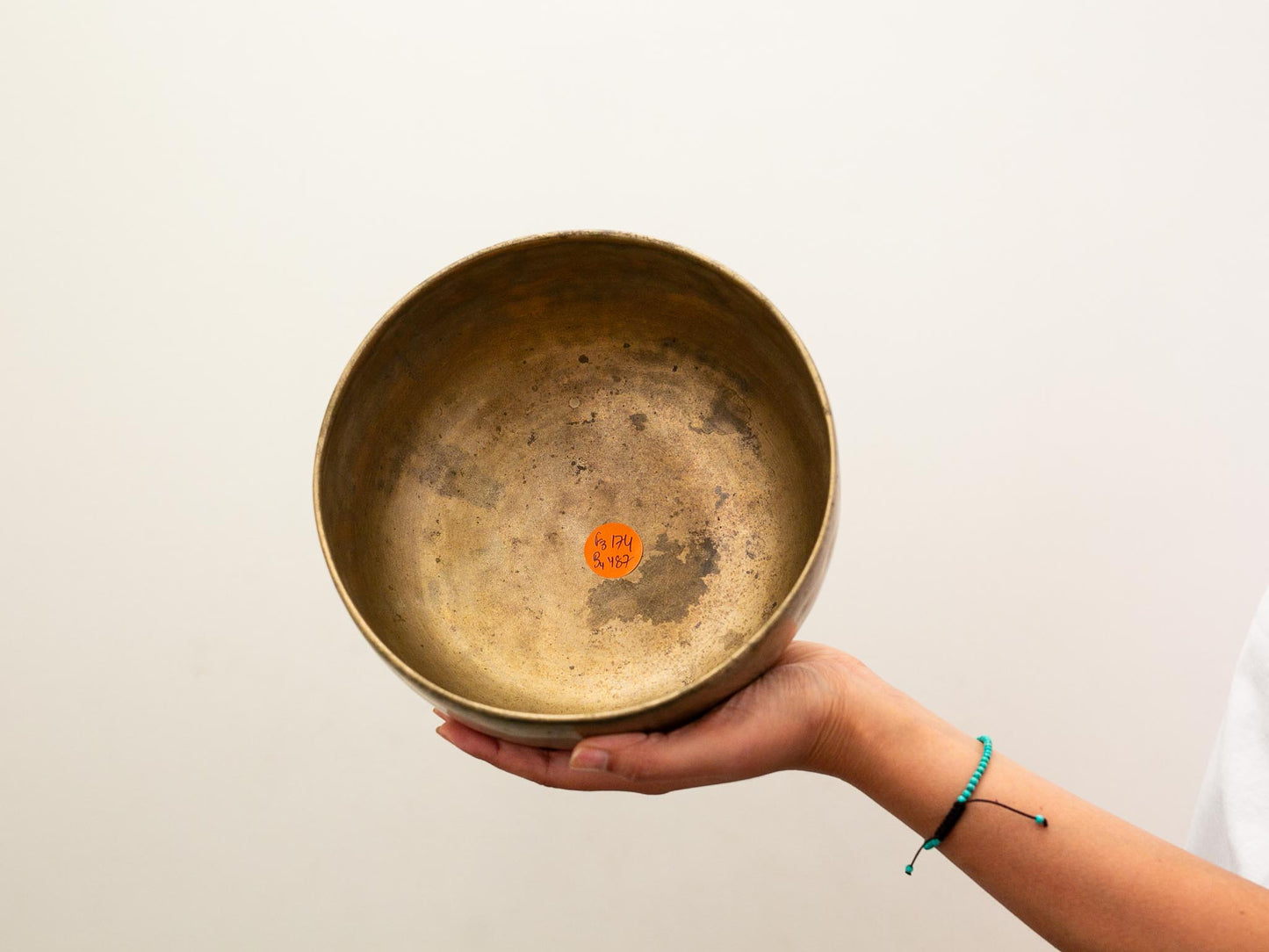 Tara Singing Bowl - Base Note F3 (174 Hz)