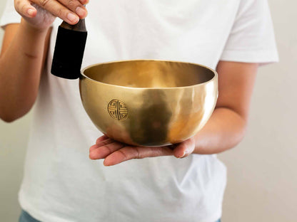 Hand Hammered Moon Singing Bowl - Base Note D4 286 Hz