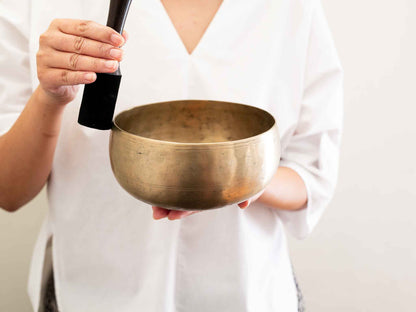 Remuna Singing Bowl - D#3 (153 Hz)