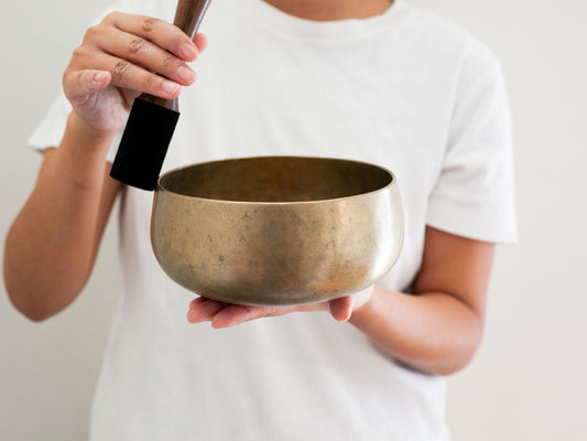 Remuna Singing Bowl - F#3 (179 Hz)