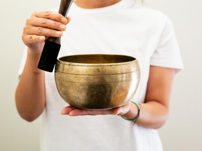 Unusual Singing Bowl A#3 236 Hz