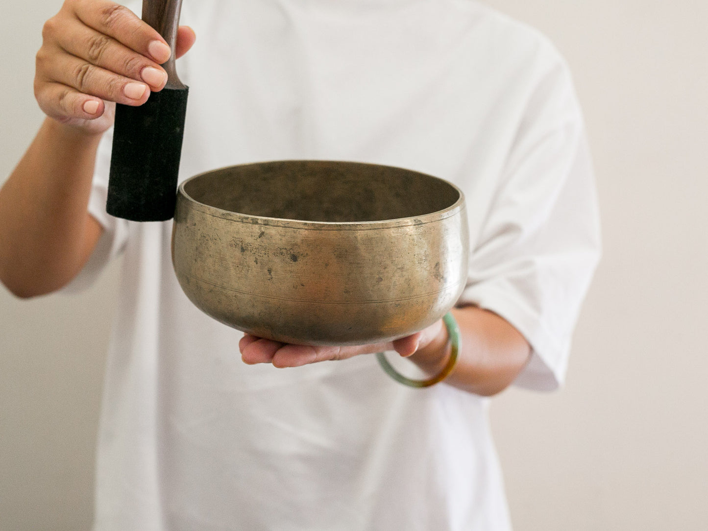 Remuna Singing Bowl - G#3 (208 Hz)