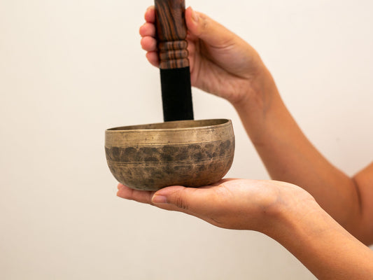 Small Tara Singing Bowl - Base Note A#4 (468)