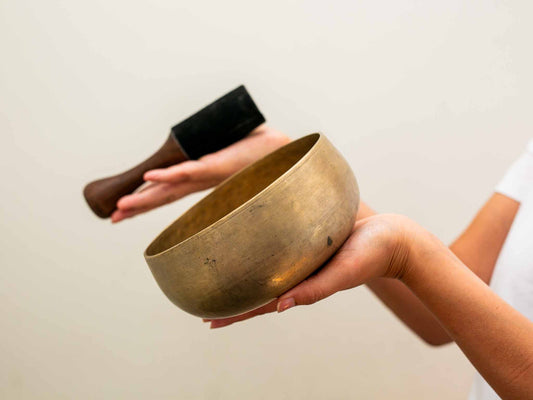 Remuna Singing Bowl - G#3 (204 Hz)