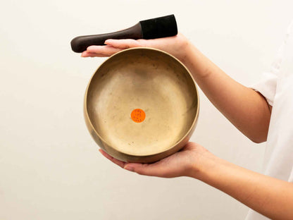 Remuna Singing Bowl - D#3 (153 Hz)