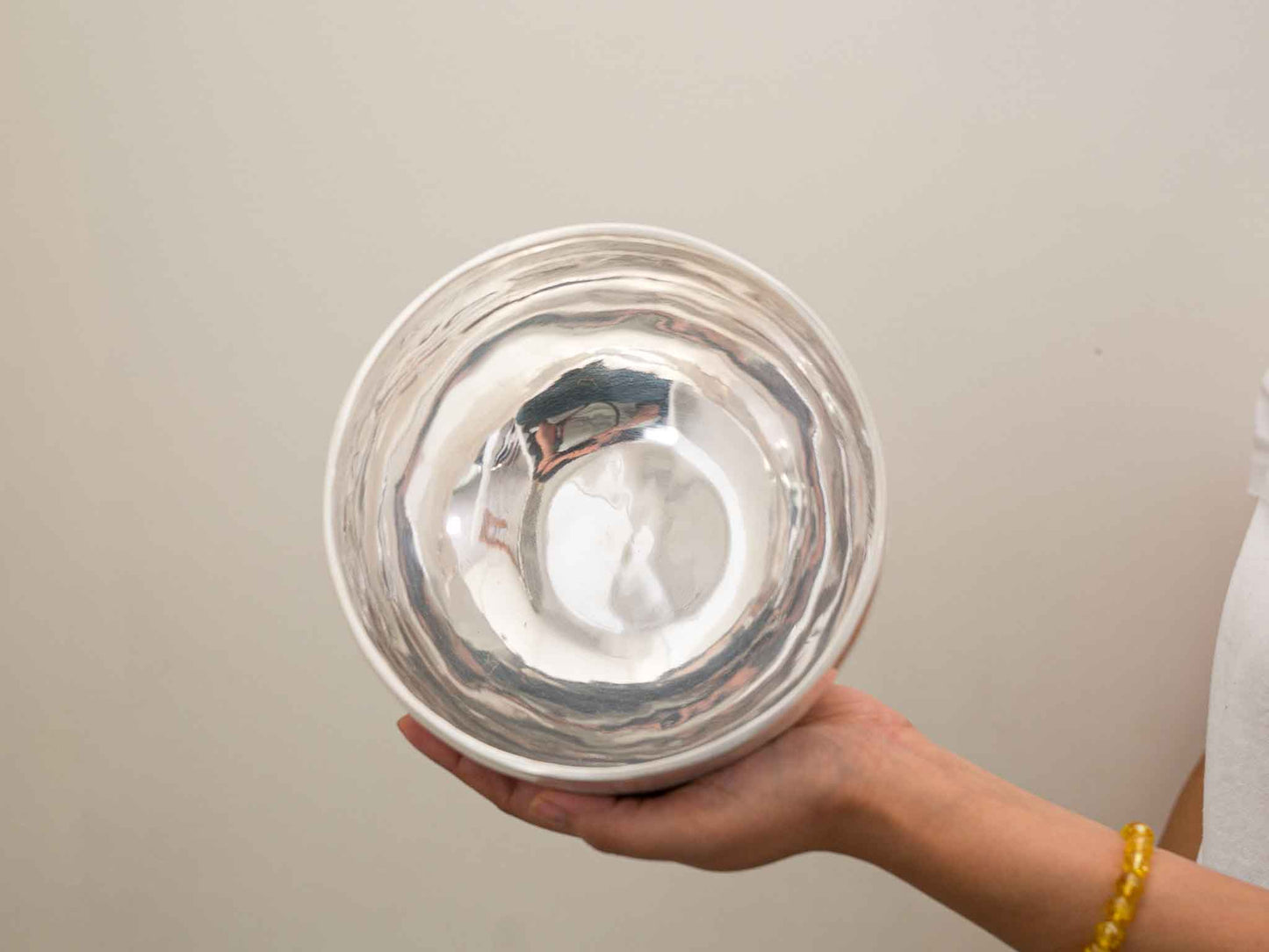 Silver Moon Singing Bowl - Base Note C4 (254 Hz)