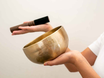 Hand Hammered Moon Singing Bowl - Base Note E4 (324) Hz