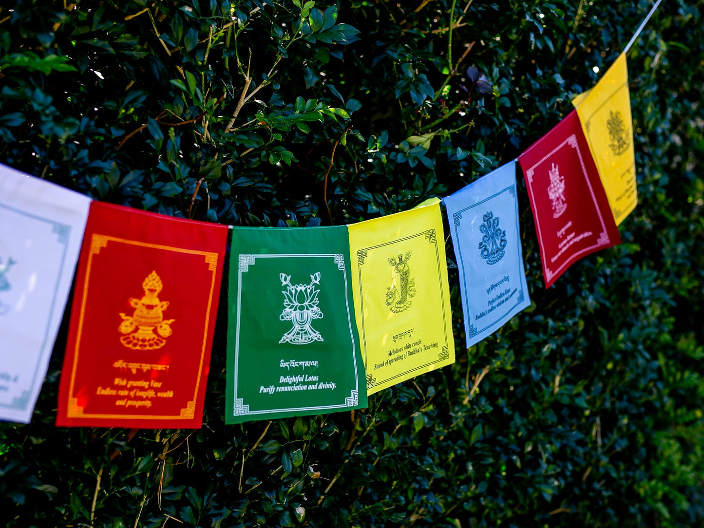 8 Auspicious Symbols Prayer Flags