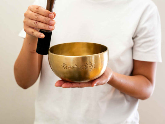 Hand Hammered Moon Singing Bowl - Base Note E4 333 Hz