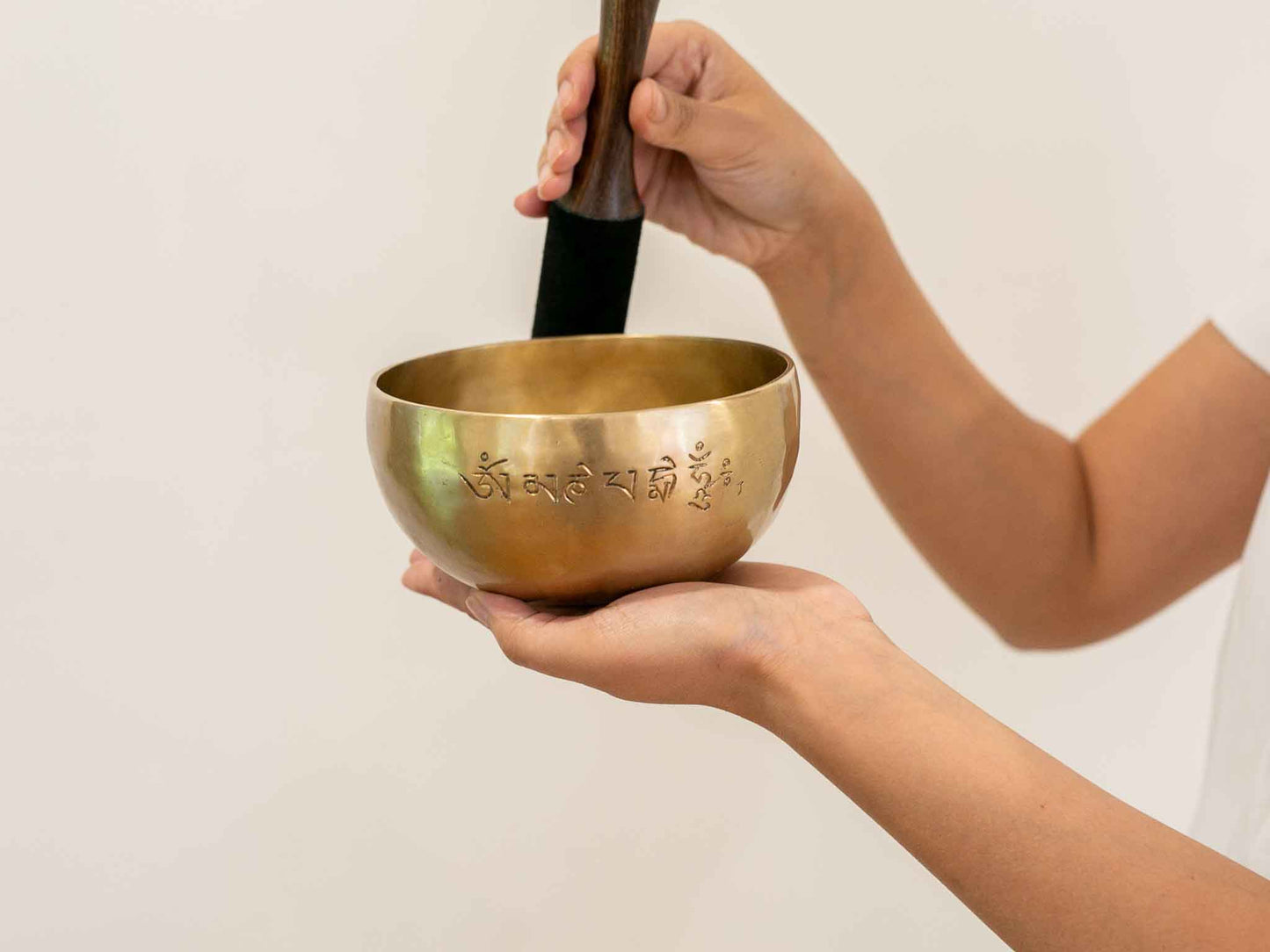 Hand Hammered Moon Singing Bowl - Base Note F4 (345) Hz