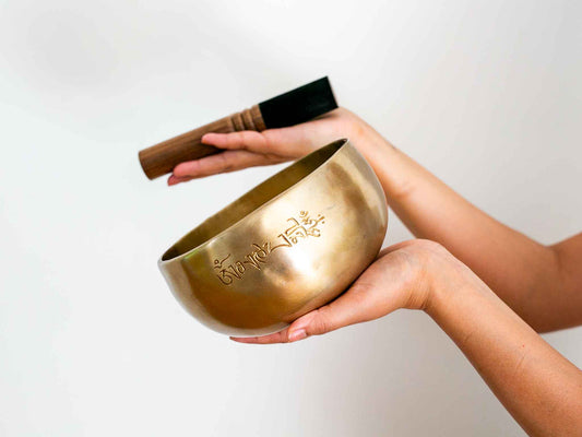 Hand Hammered Moon Singing Bowl - Base Note C4 259 Hz