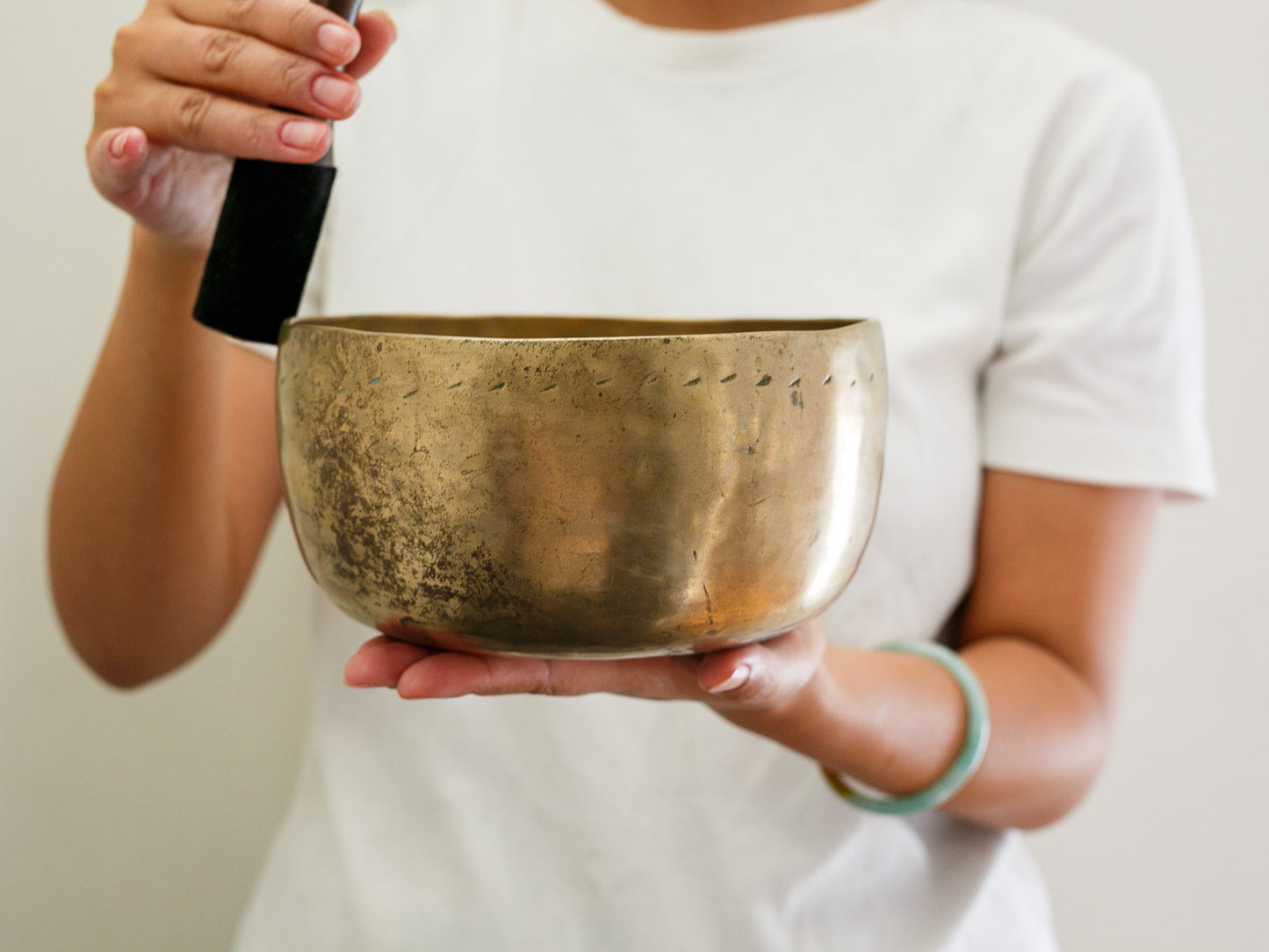 Tara Singing Bowl - Base Note F#3 (186 Hz)