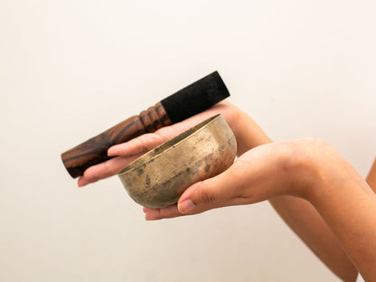 Small Tara Singing Bowl - Base Note G#3 (204)