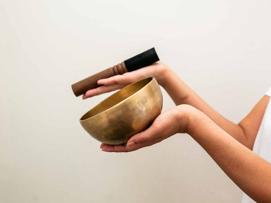 Small Hand Hammered Singing Bowl - Base note D#4 (303)