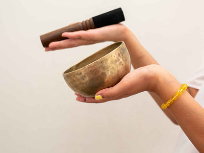 Small Tara Singing Bowl - Base Note F#4 (364 Hz)