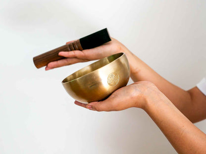 Hand Hammered Moon Singing Bowl - Base Note G4 400 Hz