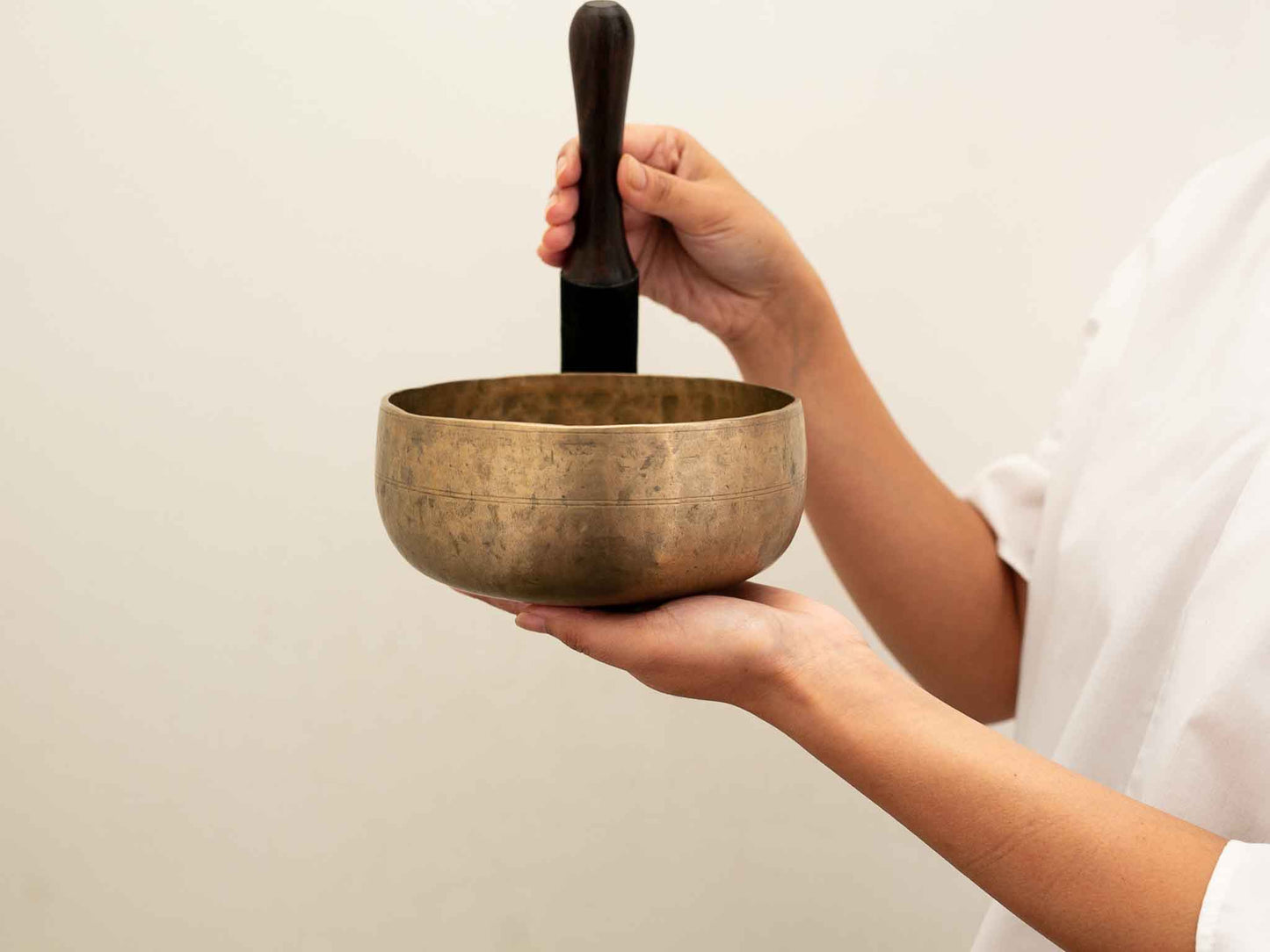 Remuna Singing Bowl - A3 (215 Hz)