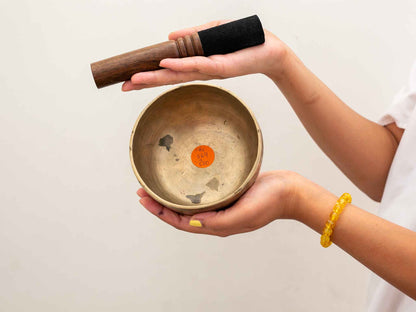 Small Tara Singing Bowl - Base Note F#4 (364 Hz)