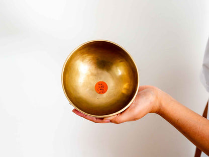 Hand Hammered Moon Singing Bowl - Base Note G4 400 Hz