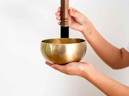 Hand Hammered Moon Singing Bowl - Base Note F4 348 Hz
