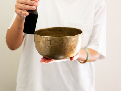 Tara Singing Bowl - Base Note A#3 (228 Hz)