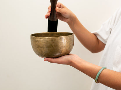 Tara Singing Bowl - Base Note A#3 (228 Hz)