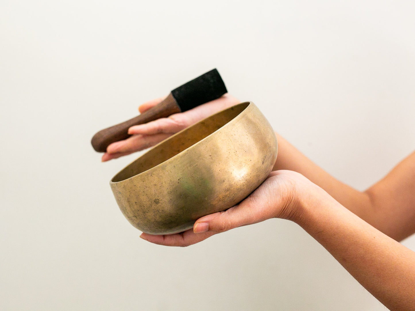 Remuna Singing Bowl - A3 (223 Hz)
