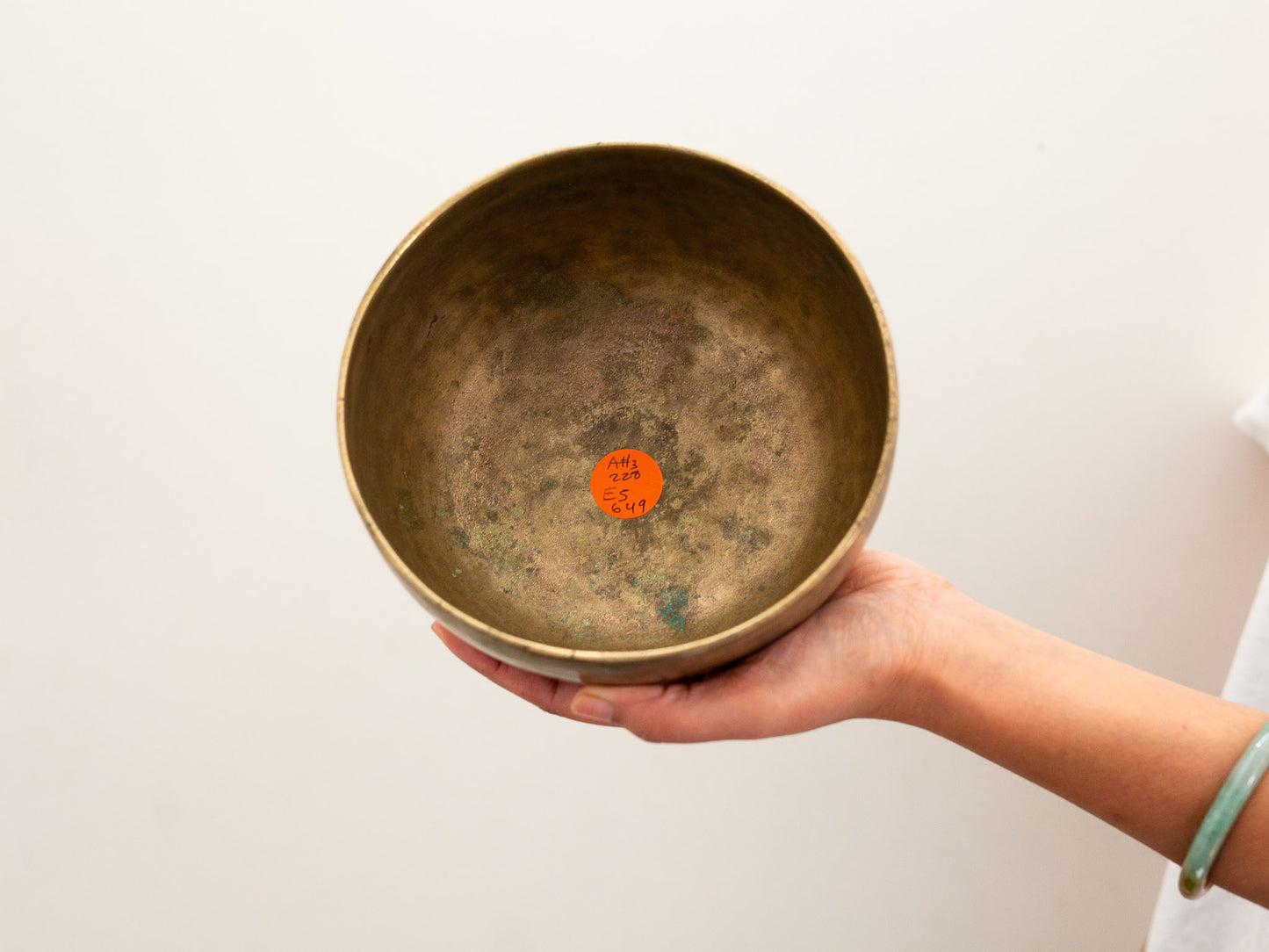 Tara Singing Bowl - Base Note A#3 (228 Hz)