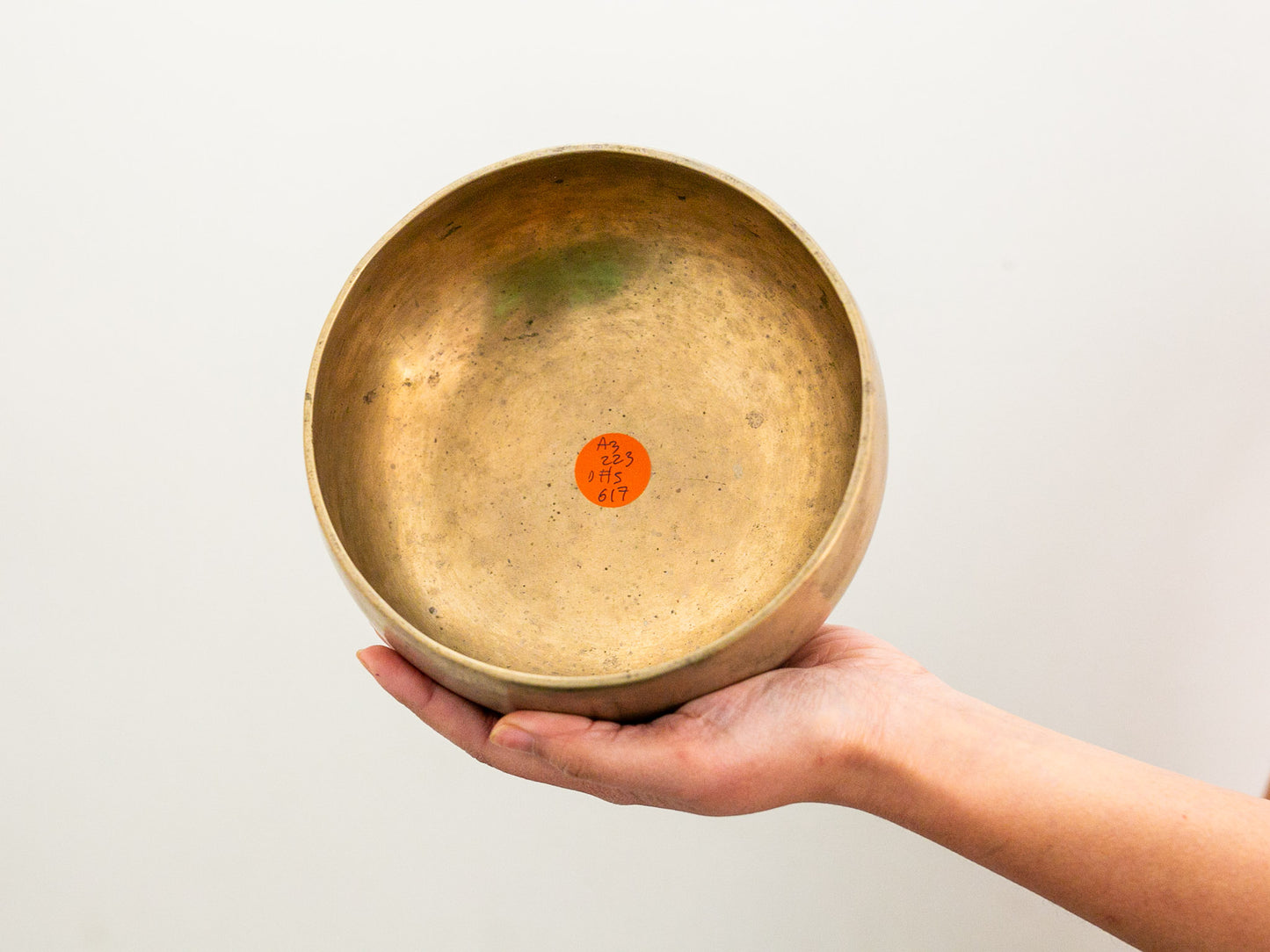 Remuna Singing Bowl - A3 (223 Hz)