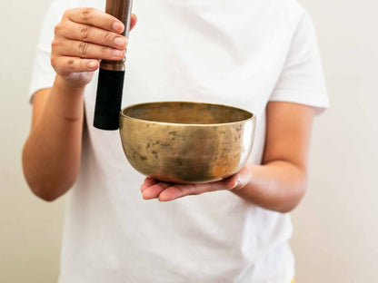 Tara Singing Bowl - Base Note D#4 (303 Hz)