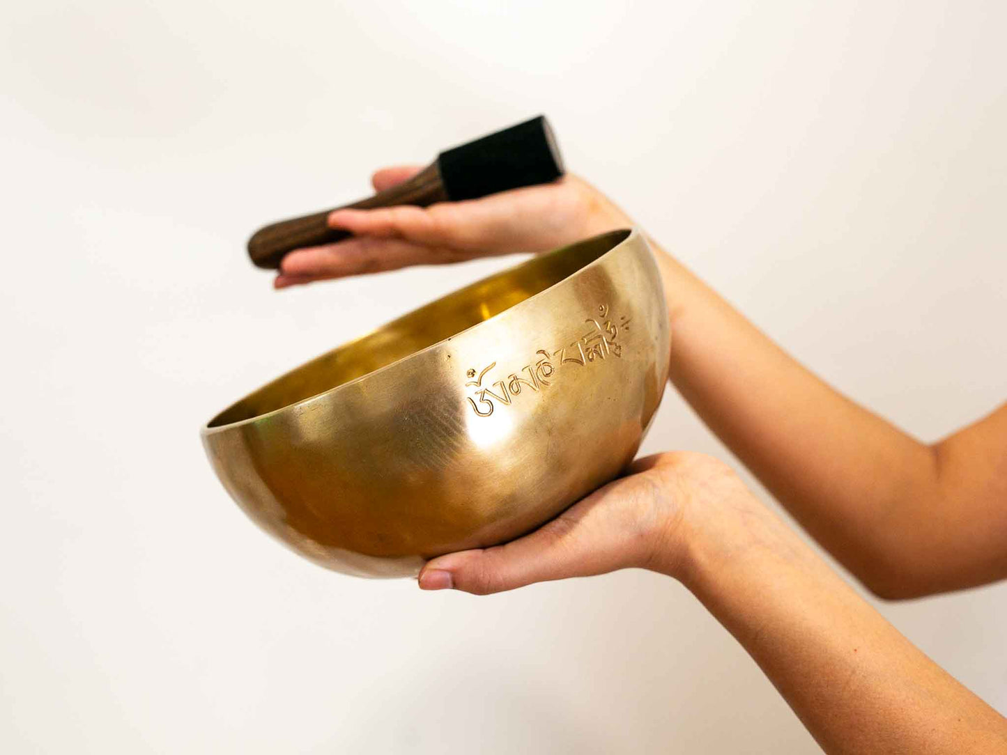 Hand Hammered Moon Singing Bowl - Base Note G3 191 Hz