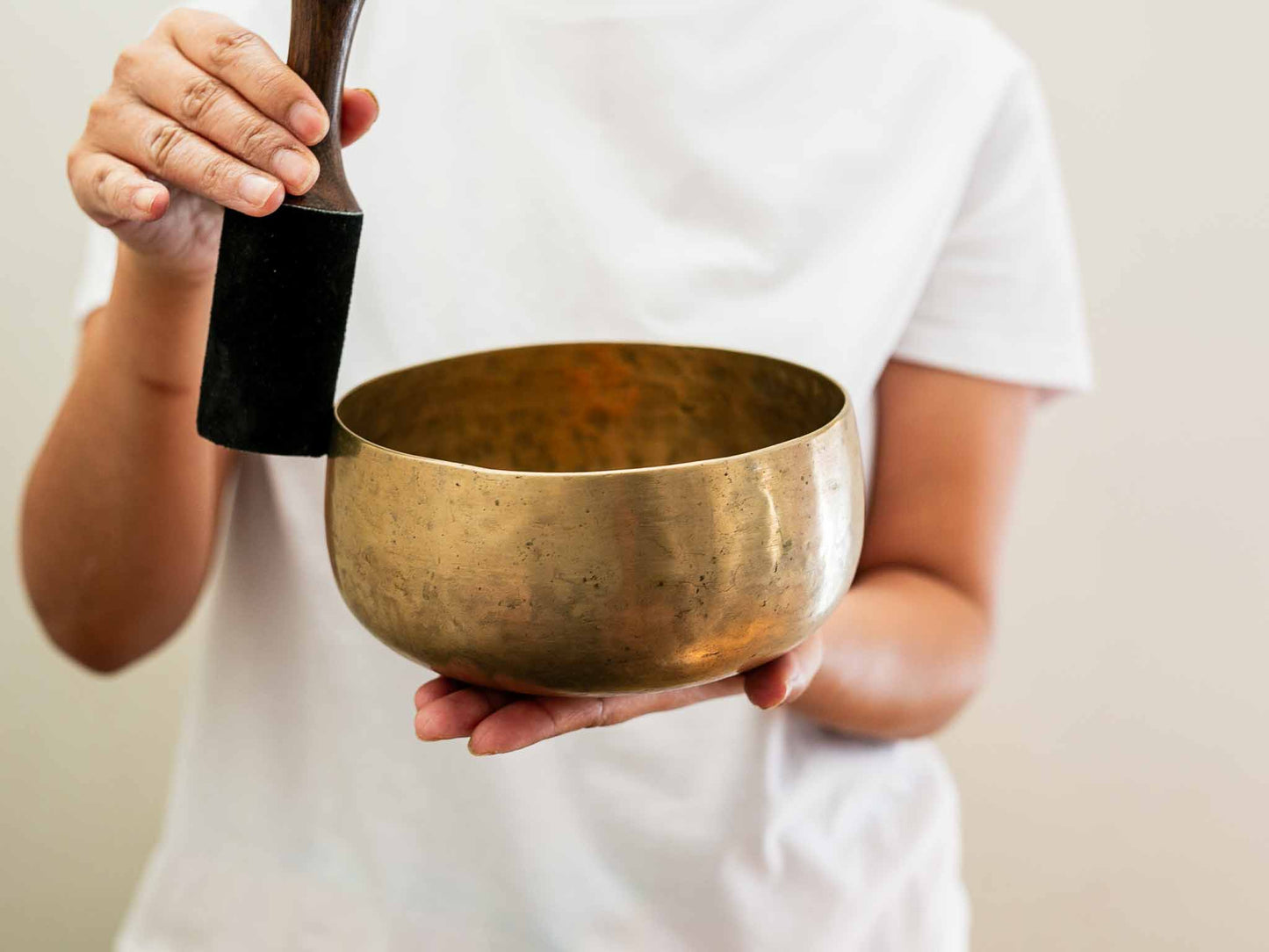 Remuna Singing Bowl - D#3 (158 Hz)