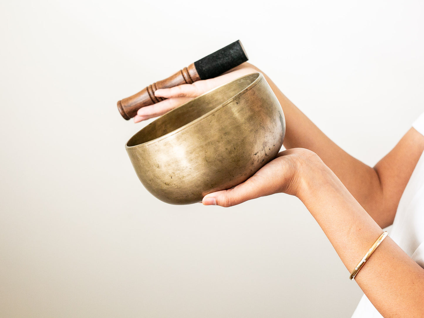 Remuna Singing Bowl - F#3 (184 Hz)