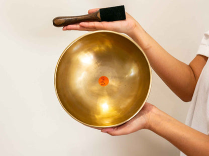Hand Hammered Moon Singing Bowl - Base Note G3 191 Hz