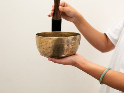Tara Singing Bowl - Base Note G3 (205 Hz)