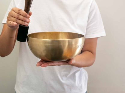 Hand Hammered Moon Singing Bowl - Base Note D#3 156 Hz